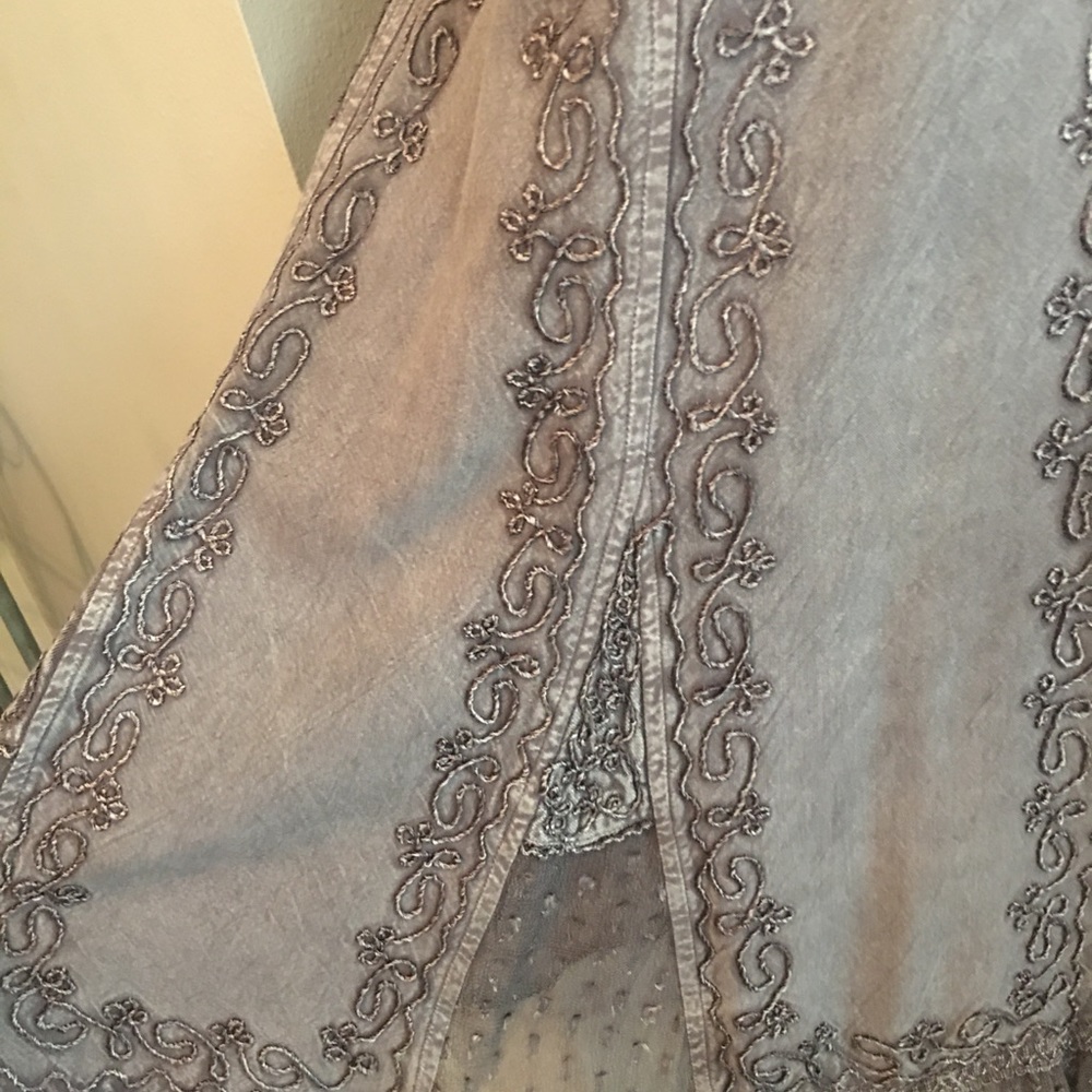 Sundress - Picture 6 of 8